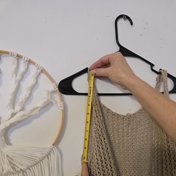 Crochet vest - Picture 6 of 10